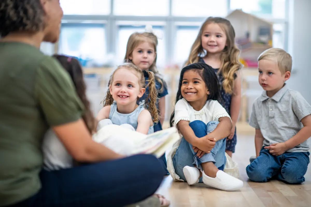 Creche pública pronta, com estrutura completa.