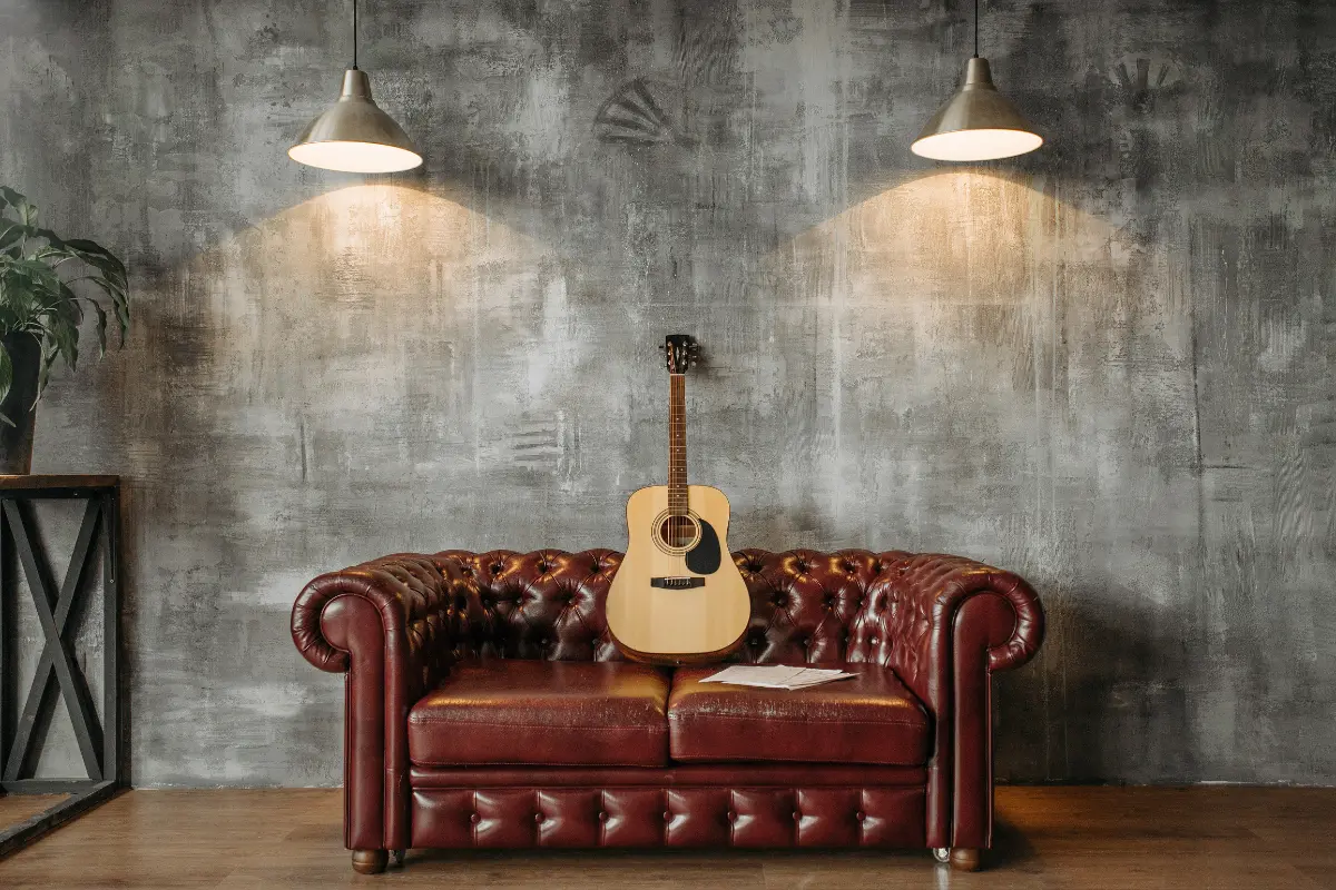 Diferença entre drywall standard e acústico! Um drywall adequado garante privacidade e conforto sonoro. Foto: Reprodução / Canva Pro.