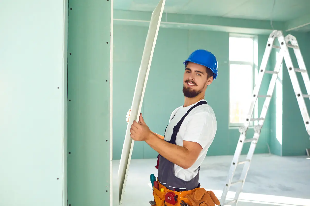 Como Se Tornar um Profissional Especializado em Drywall? Uma profissão lucrativa e em alta no mercado da construção civil. Foto: Reprodução / Canva Pro.