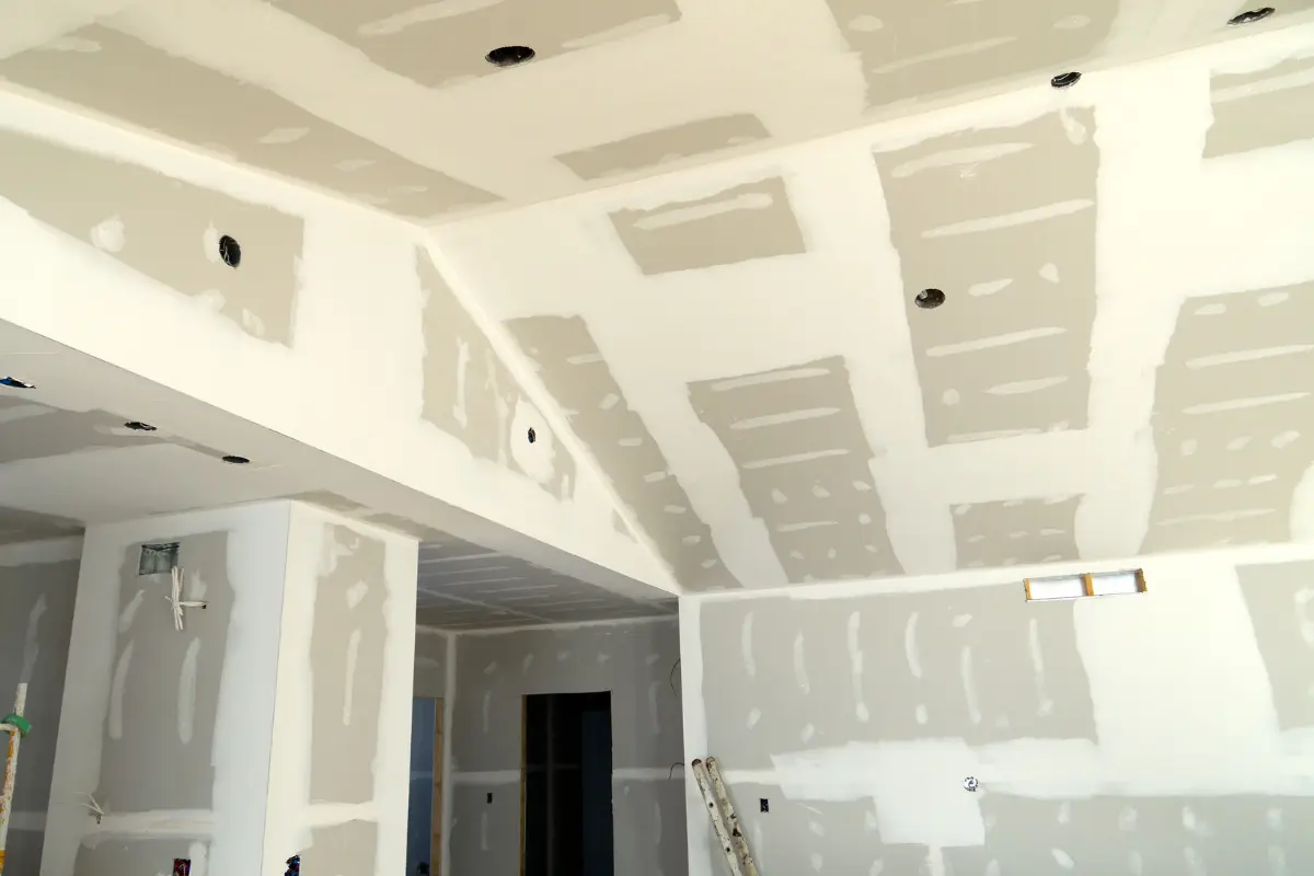 O drywall realmente não dura muito tempo? Testes comprovam que drywall pode durar décadas com manutenção adequada. Foto: Reprodução / Canva Pro.