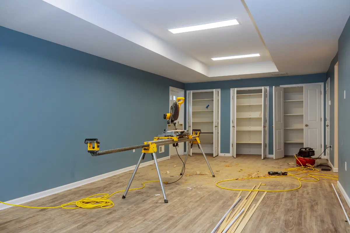 O drywall decorativo pode mudar completamente um espaço. Mas você sabe como ele funciona? Foto: Reprodução / Canva Pro.