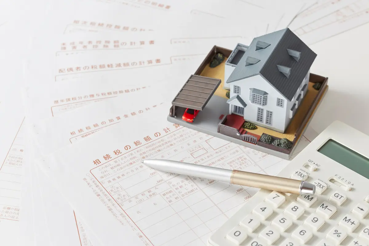 Como financiar terreno e construção com crédito imobiliário? Foto: Reprodução / Canva Pro.