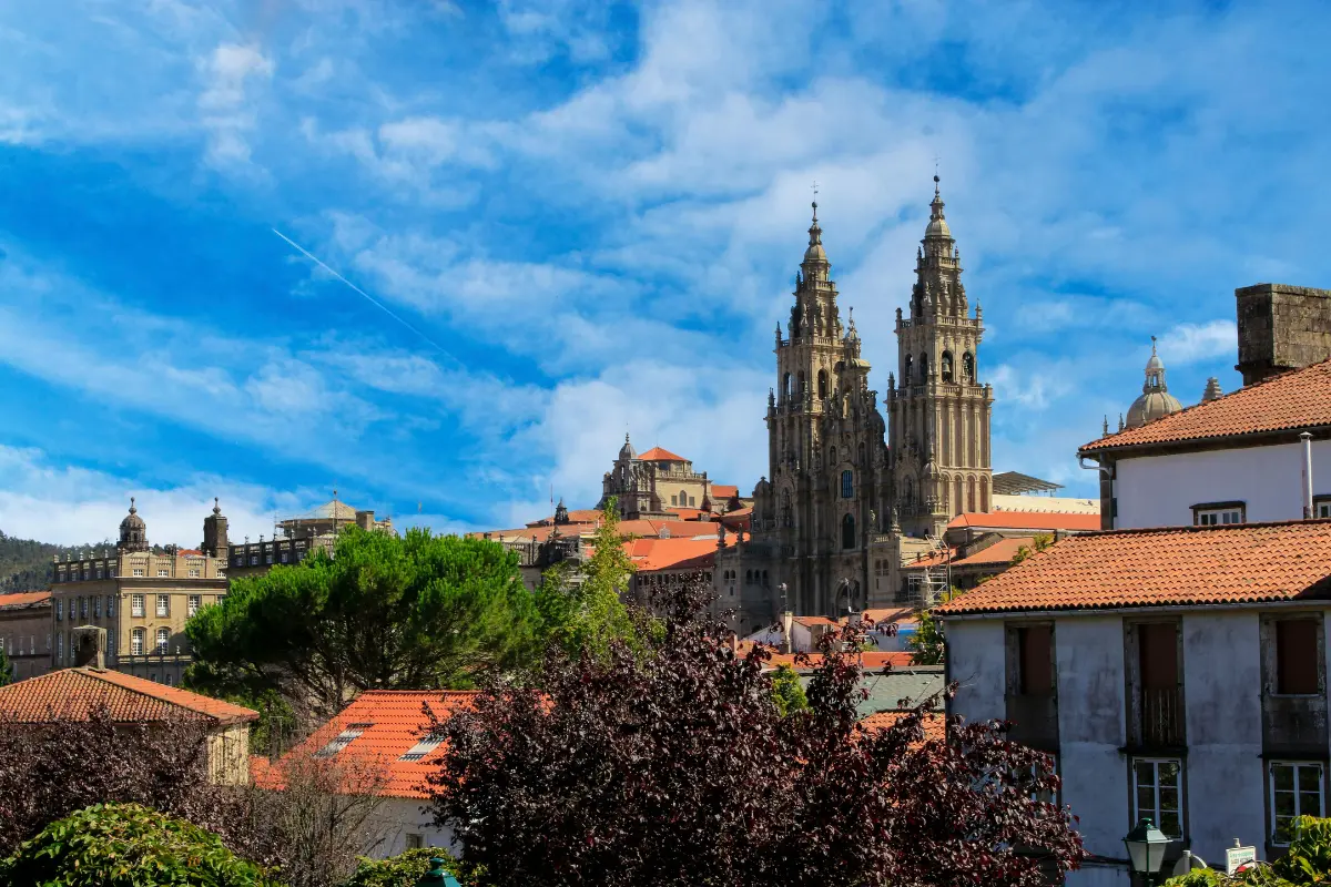 Como ler um levantamento topográfico do seu lote. Foto: Reprodução / Canva Pro.