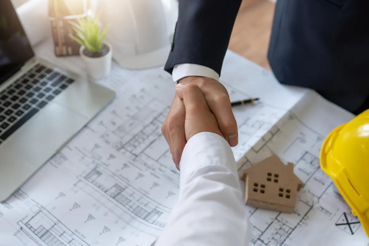 Saiba como usar o potencial de valorização com terreno comercial a seu favor. Foto: Reprodução / Canva Pro.