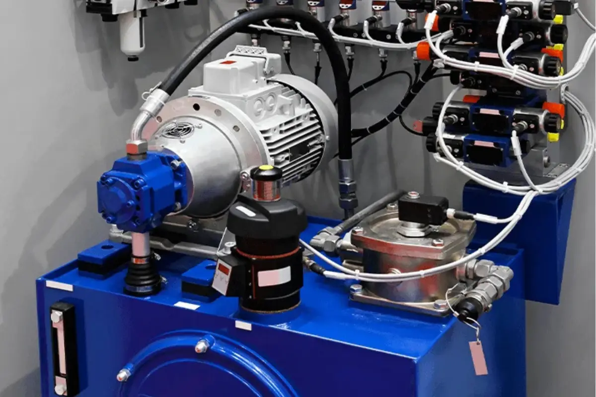 Detalhe técnico de bomba utilizada em microelevatórias. Foto: Reprodução / Canva Pro.